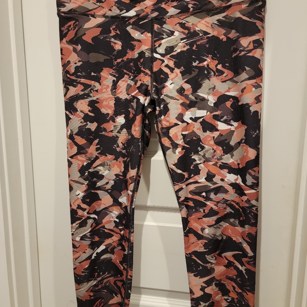 Fabletics Crop Leggings